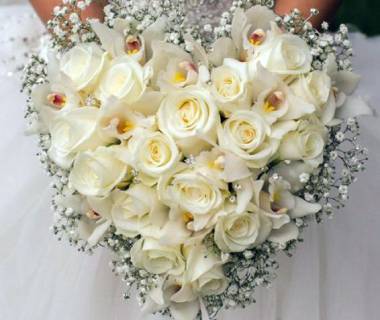 Lush hand bouquets by Pompon Studio